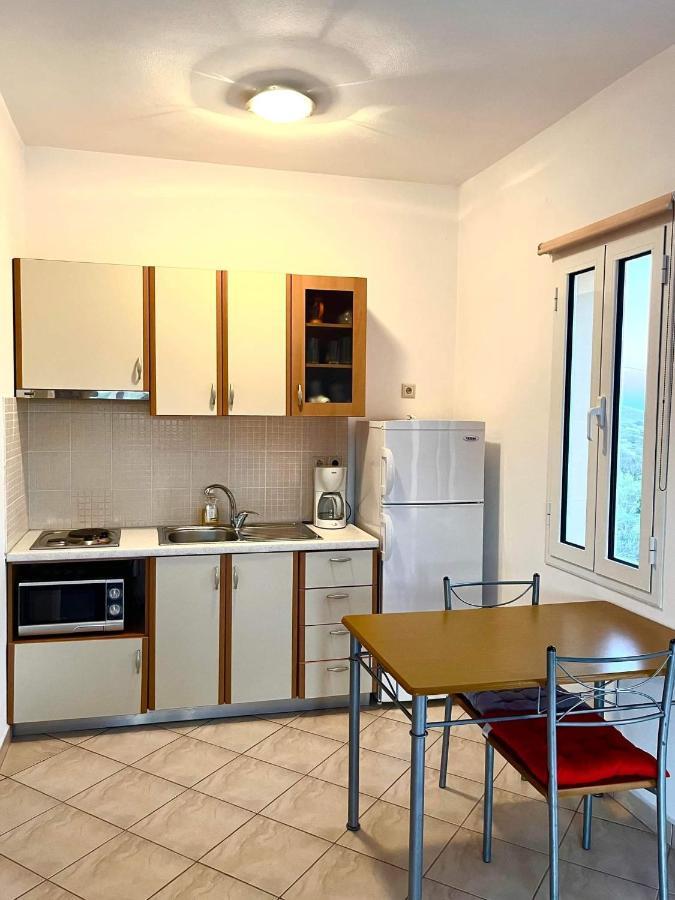 Emmanouil Apartment Kalamos  Exterior photo
