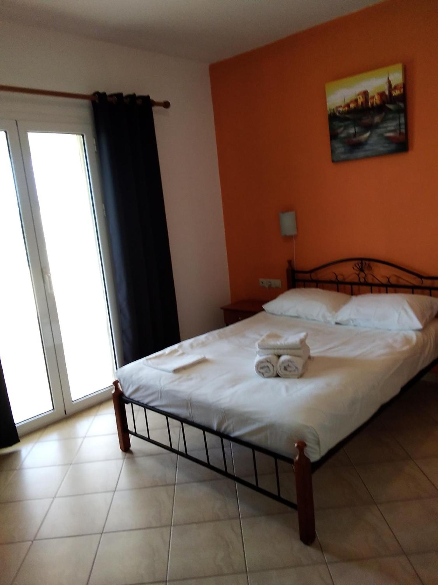 Emmanouil Apartment Kalamos  Exterior photo