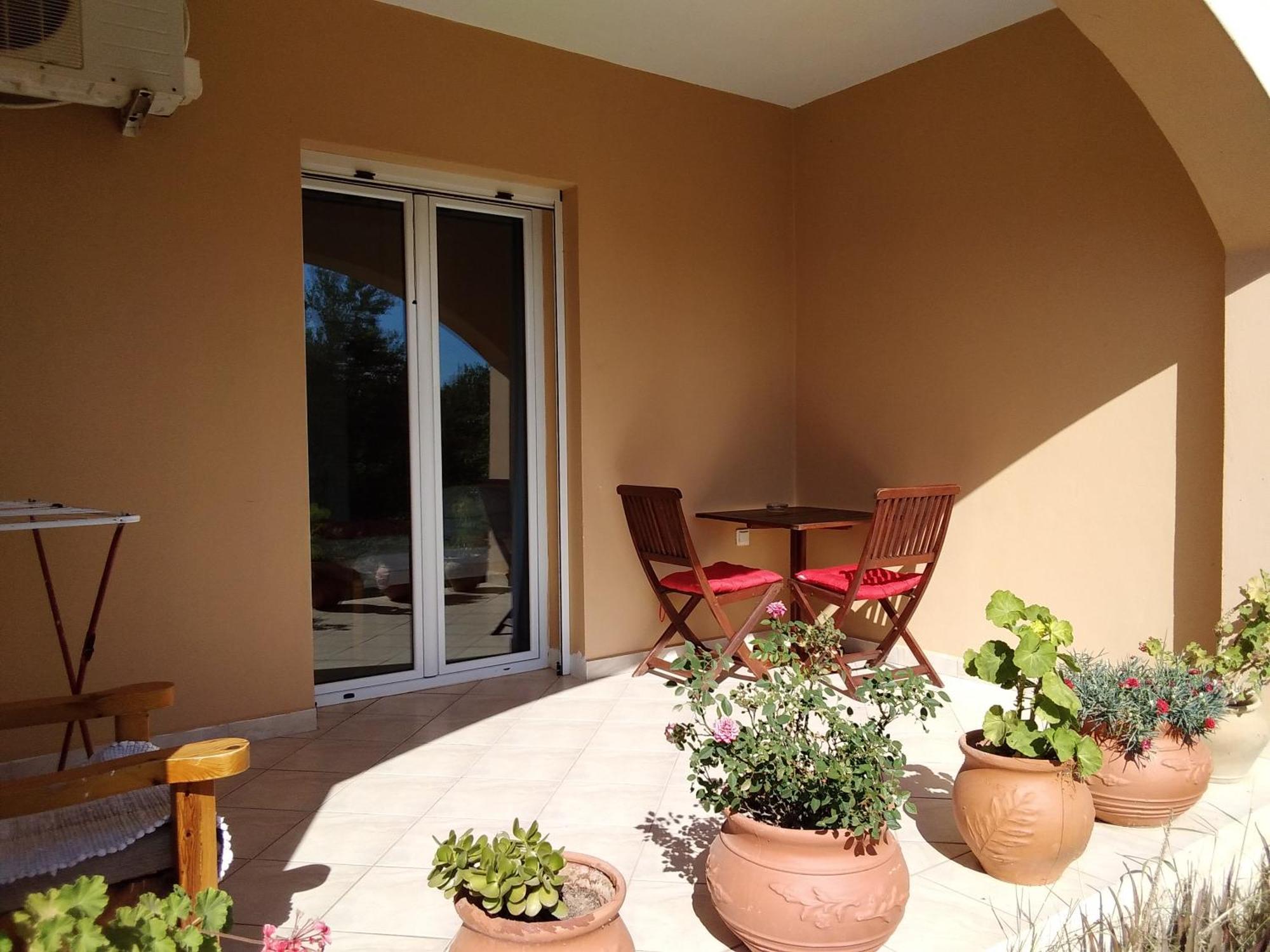 Emmanouil Apartment Kalamos  Exterior photo