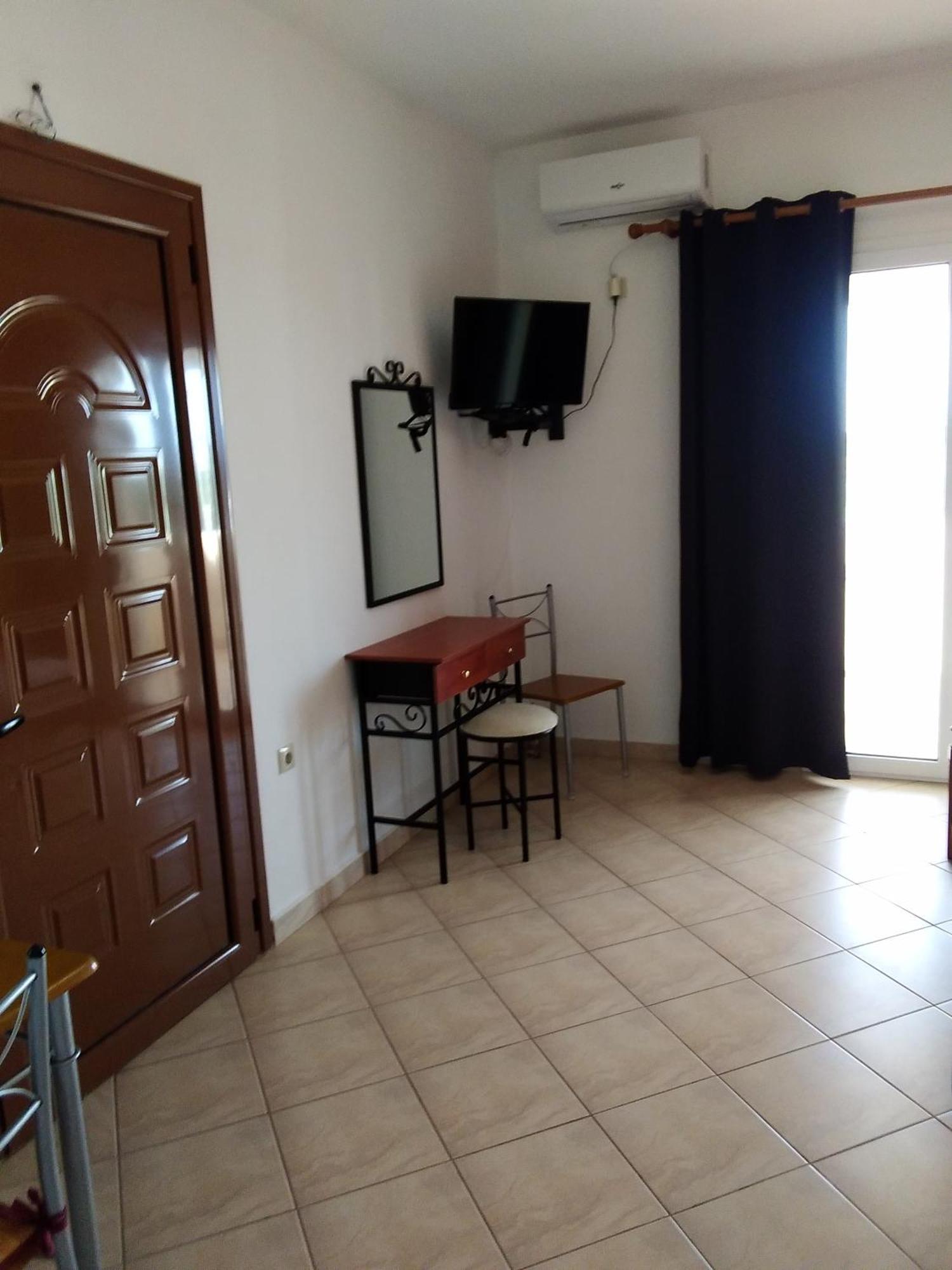 Emmanouil Apartment Kalamos  Room photo